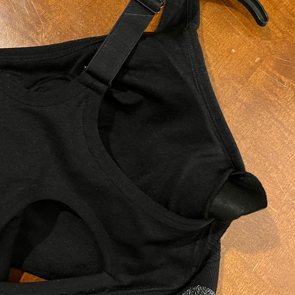 New Balance Seamless Cami Sports Bra. Racerback. Black w/ silver logo. M. NWOT - Picture 8 of 14